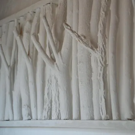 Dimmi House Leshten